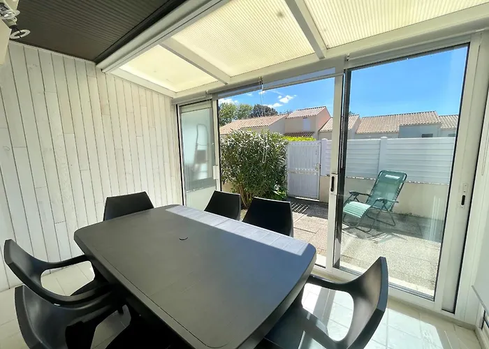 Maison Confort Proche Avec Veranda Et Parking Privatif - Fr-1-231-240