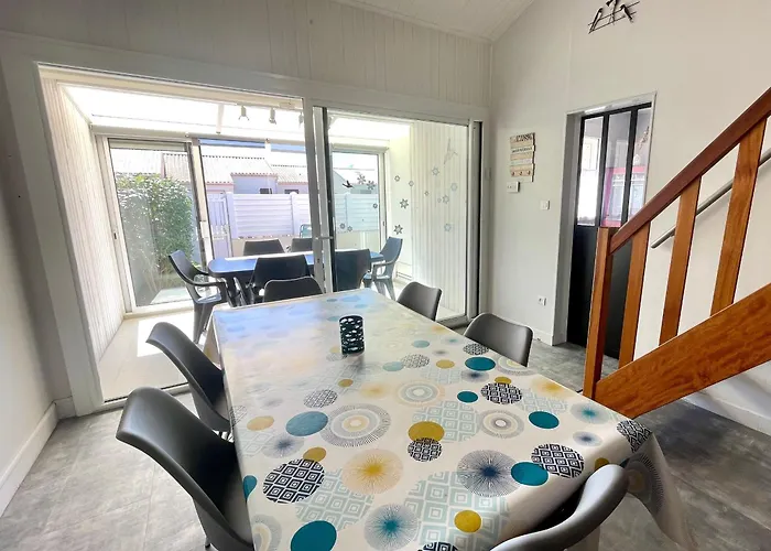 Maison Confort Proche Avec Veranda Et Parking Privatif - Fr-1-231-240 Casa de Férias *