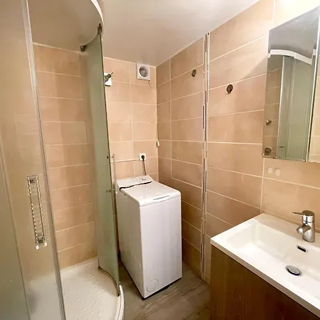 Ferienhaus Maison Confort Proche Avec Veranda Et Parking Privatif - Fr-1-231-240